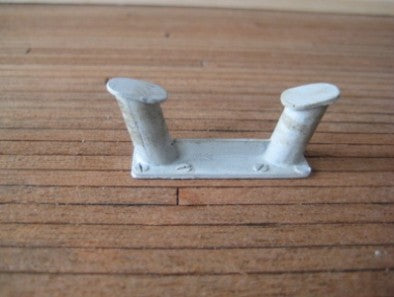 M228 1:12th scale  Lifeboat  style bollard