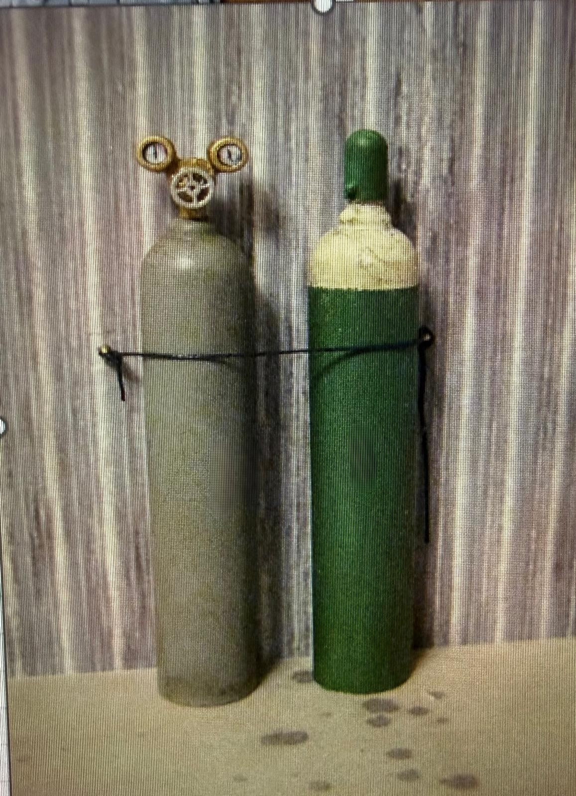 M232  1:12th scale  Gas Bottles