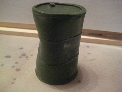 M261  1:12th scale  Distressed oil drum