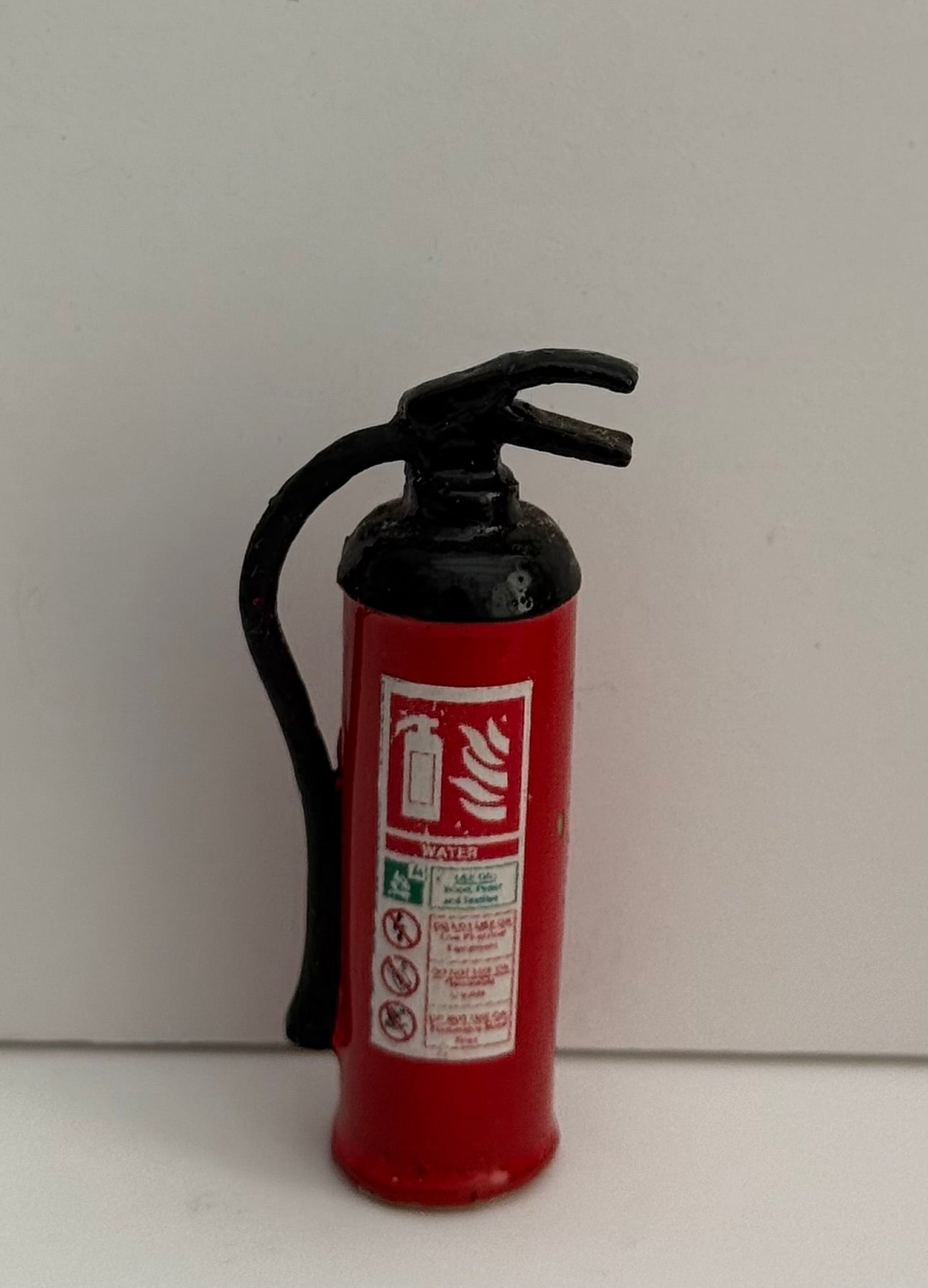 M313 1:14th scale Fire Extinguisher