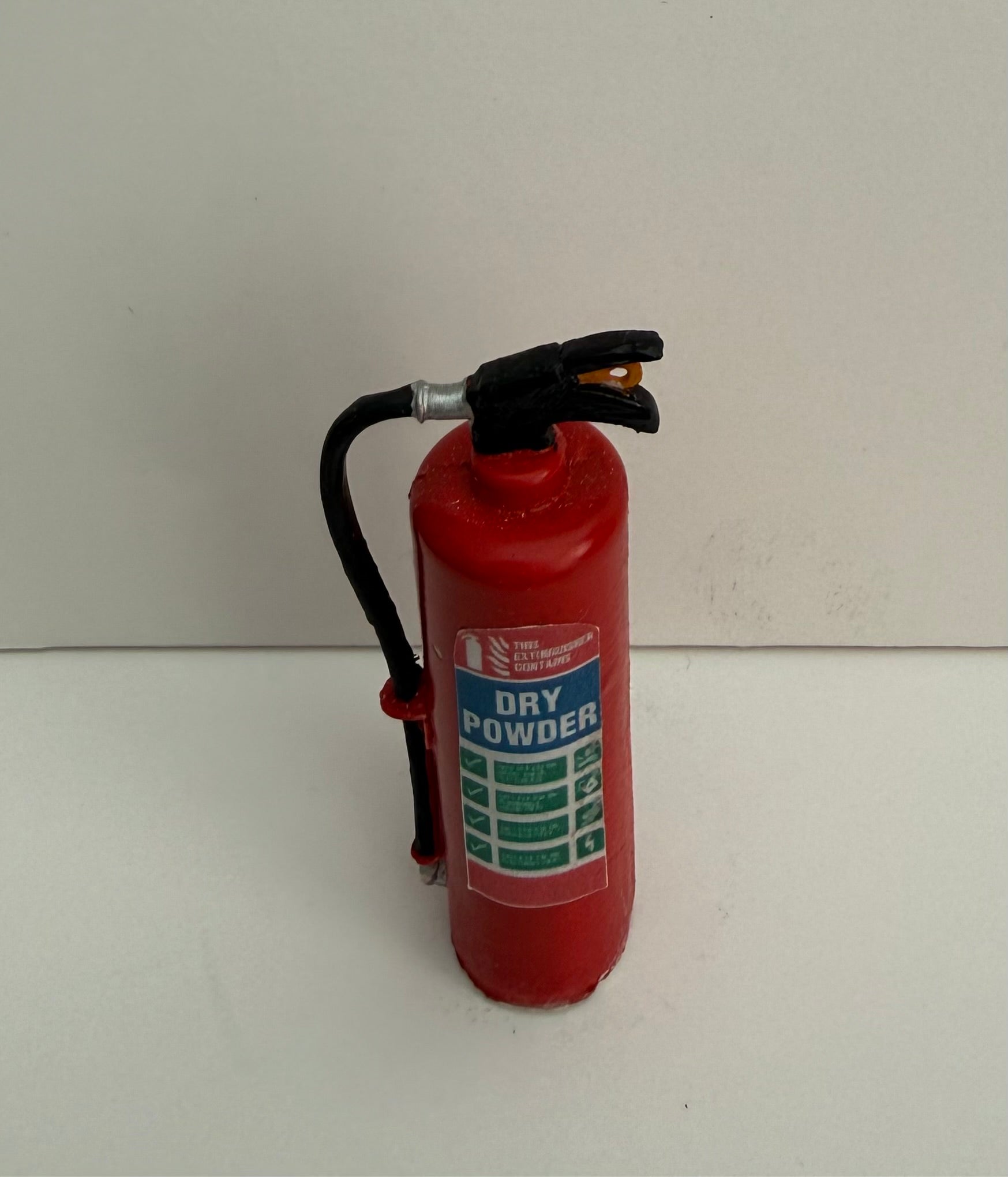 M350  1:12th scale  Fire Extinguisher  Large